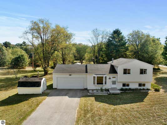 3780 WHISPERING OAKS DR, TRAVERSE CITY, MI 49696 - Image 1