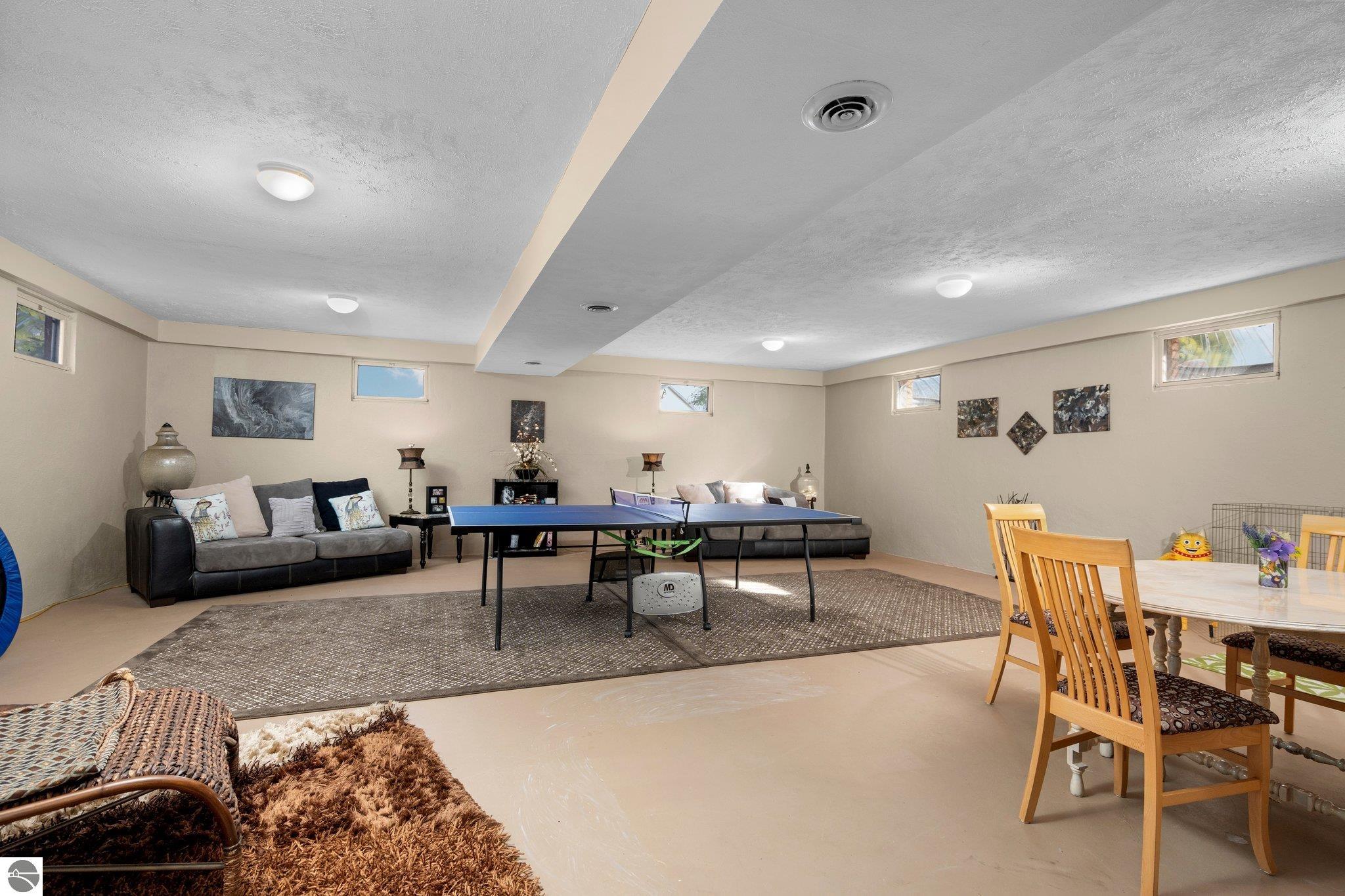 Traverse City, Michigan, 49684, United States, ,5 BathroomsBathrooms,Residential,Active,1831839