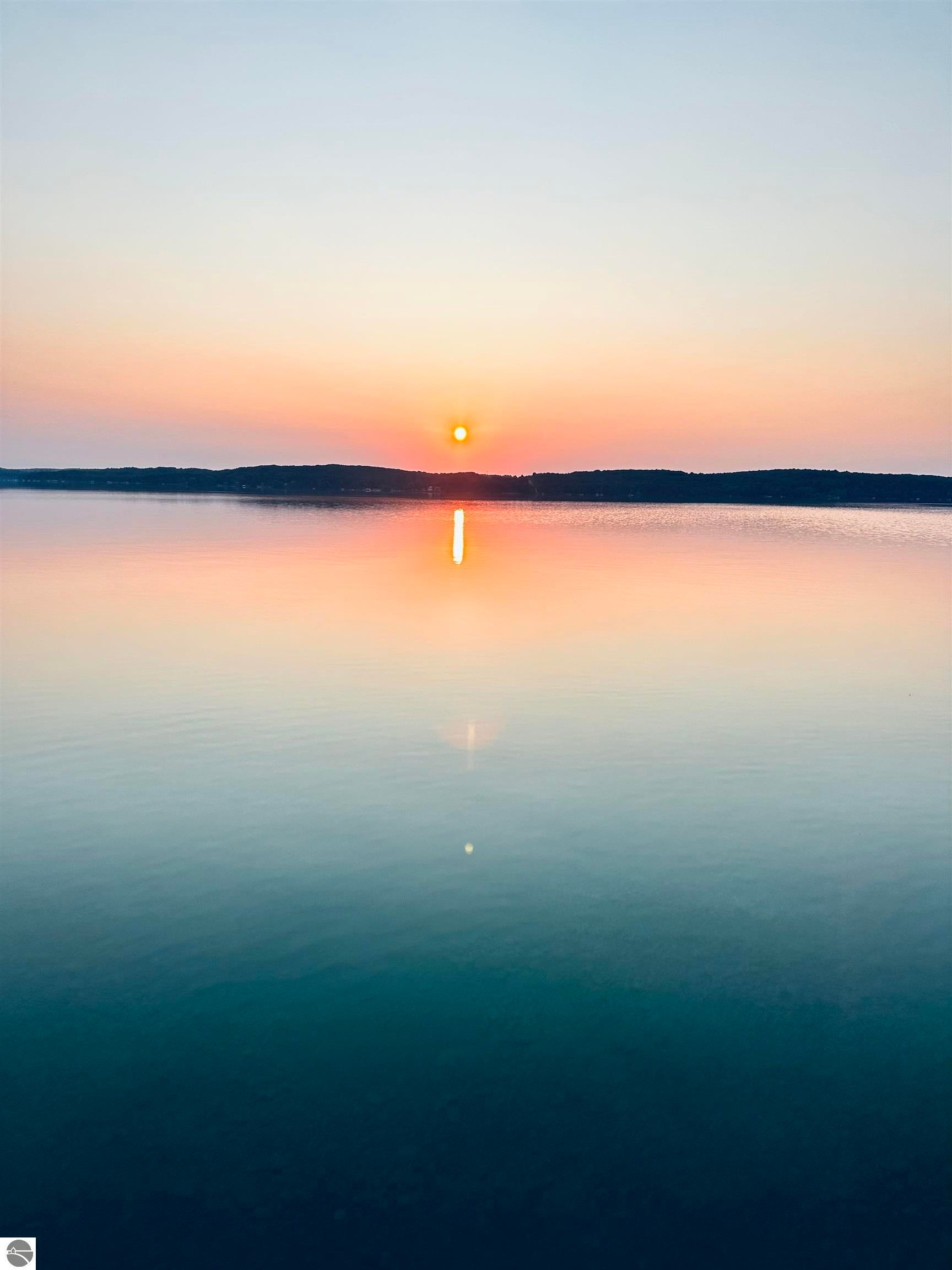 Williamsburg, Michigan, 49690, United States, 3 Bedrooms Bedrooms, ,3 BathroomsBathrooms,Residential,Active,1871591