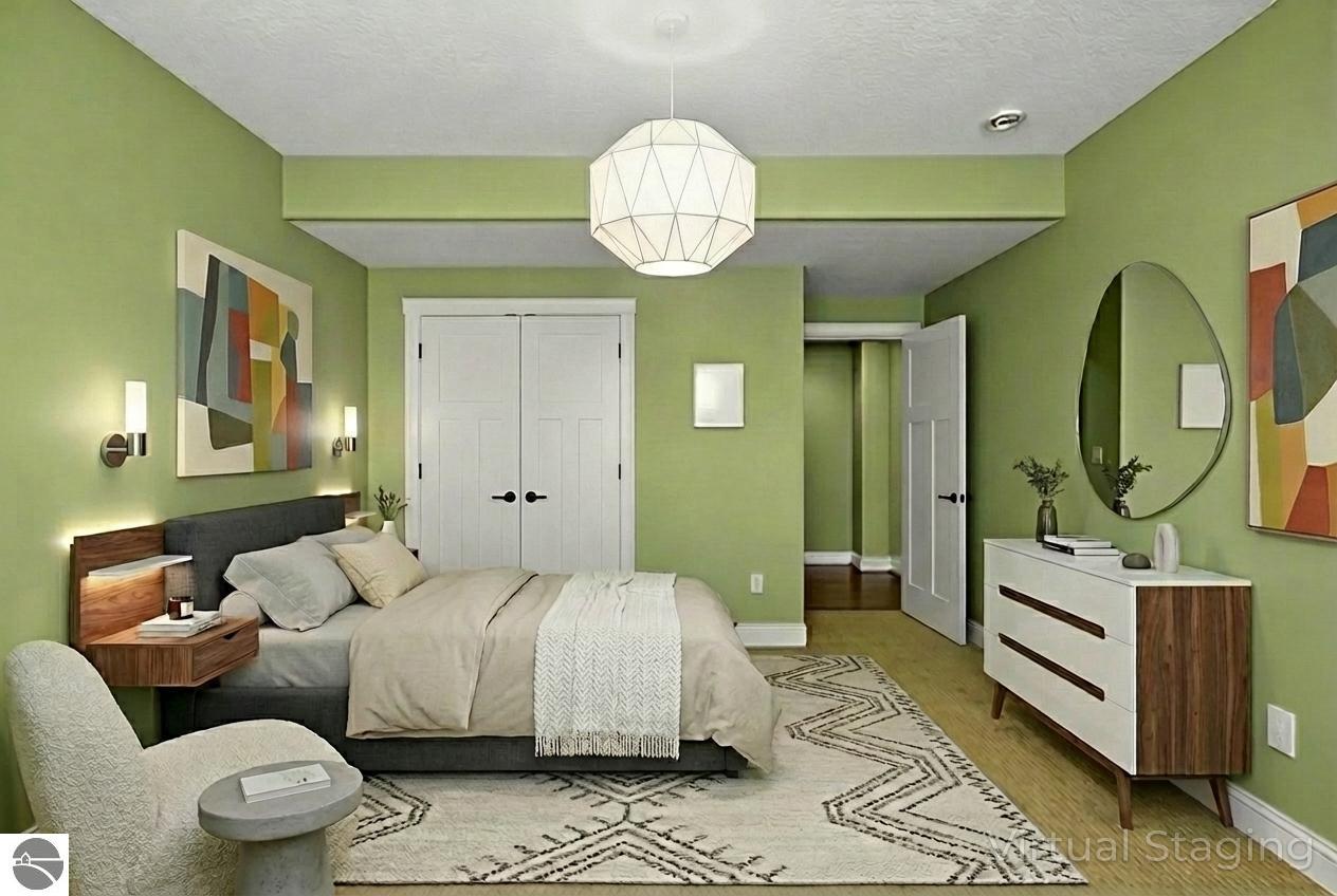 Traverse City, Michigan, 49685, United States, 6 Bedrooms Bedrooms, ,5 BathroomsBathrooms,Residential,Active,2007994