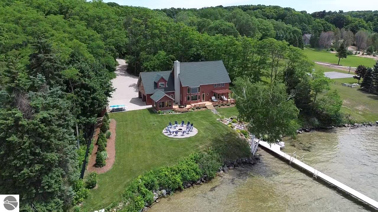 Alden, Michigan, 49612, United States, 4 Bedrooms Bedrooms, ,4 BathroomsBathrooms,Residential,Active,1876862