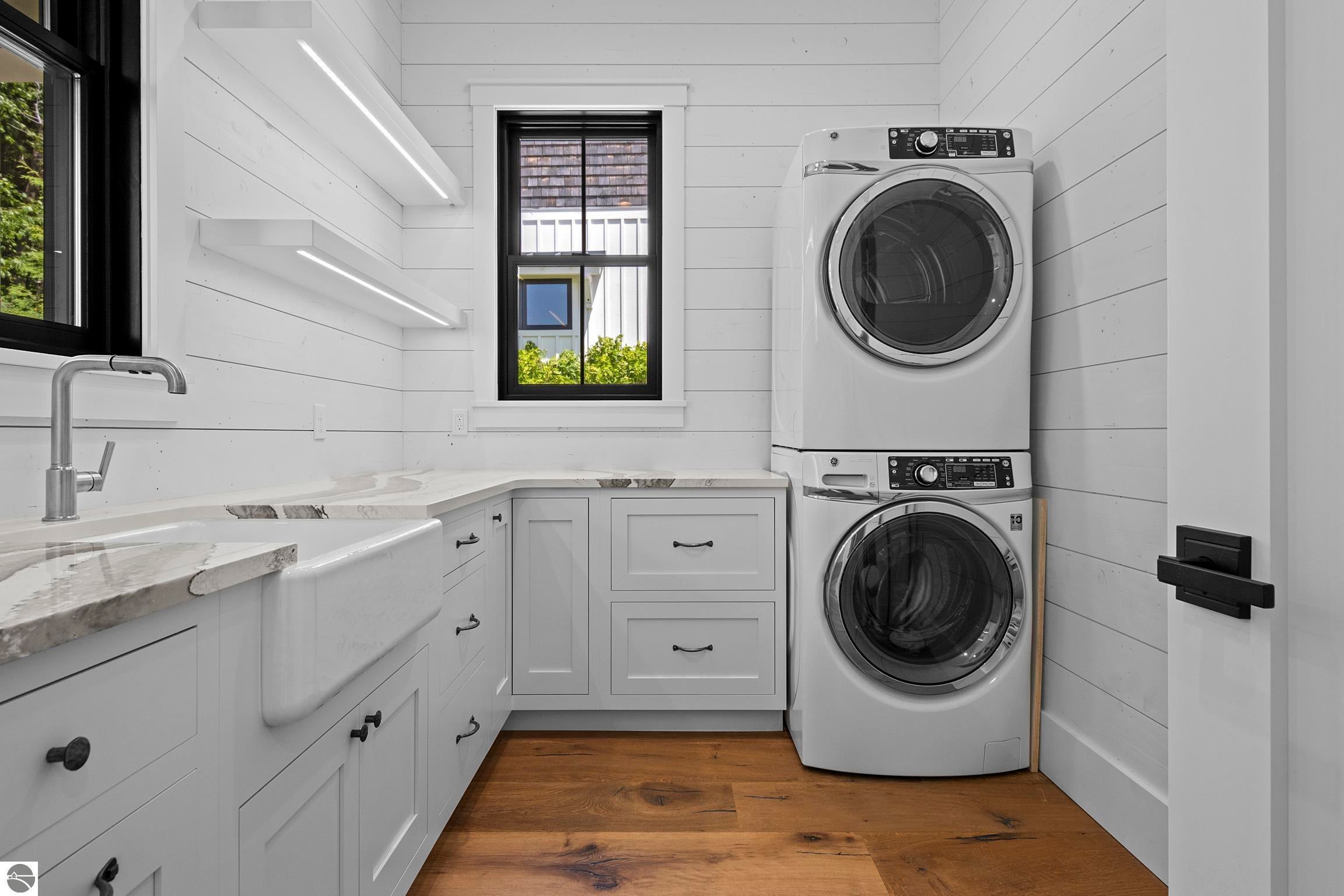 Central Lake, Michigan, 49622, United States, 3 Bedrooms Bedrooms, ,4 BathroomsBathrooms,Residential,Active,1871658