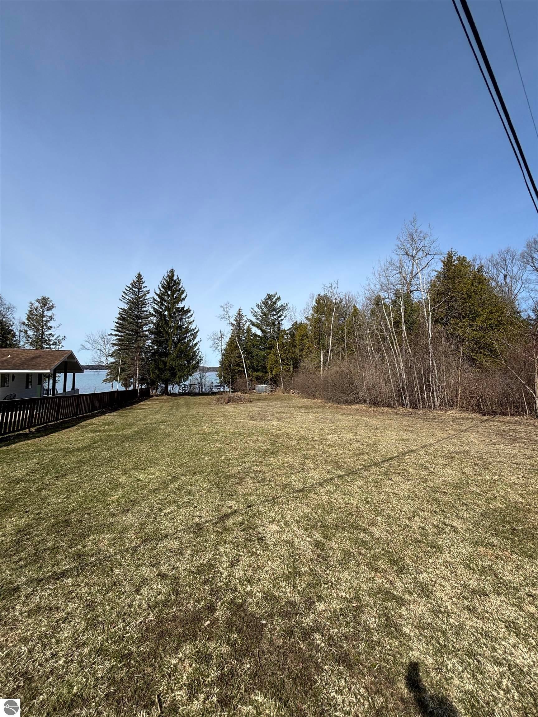 Alden, Michigan, 49612, United States, 3 Bedrooms Bedrooms, ,3 BathroomsBathrooms,Residential,Active,1761651