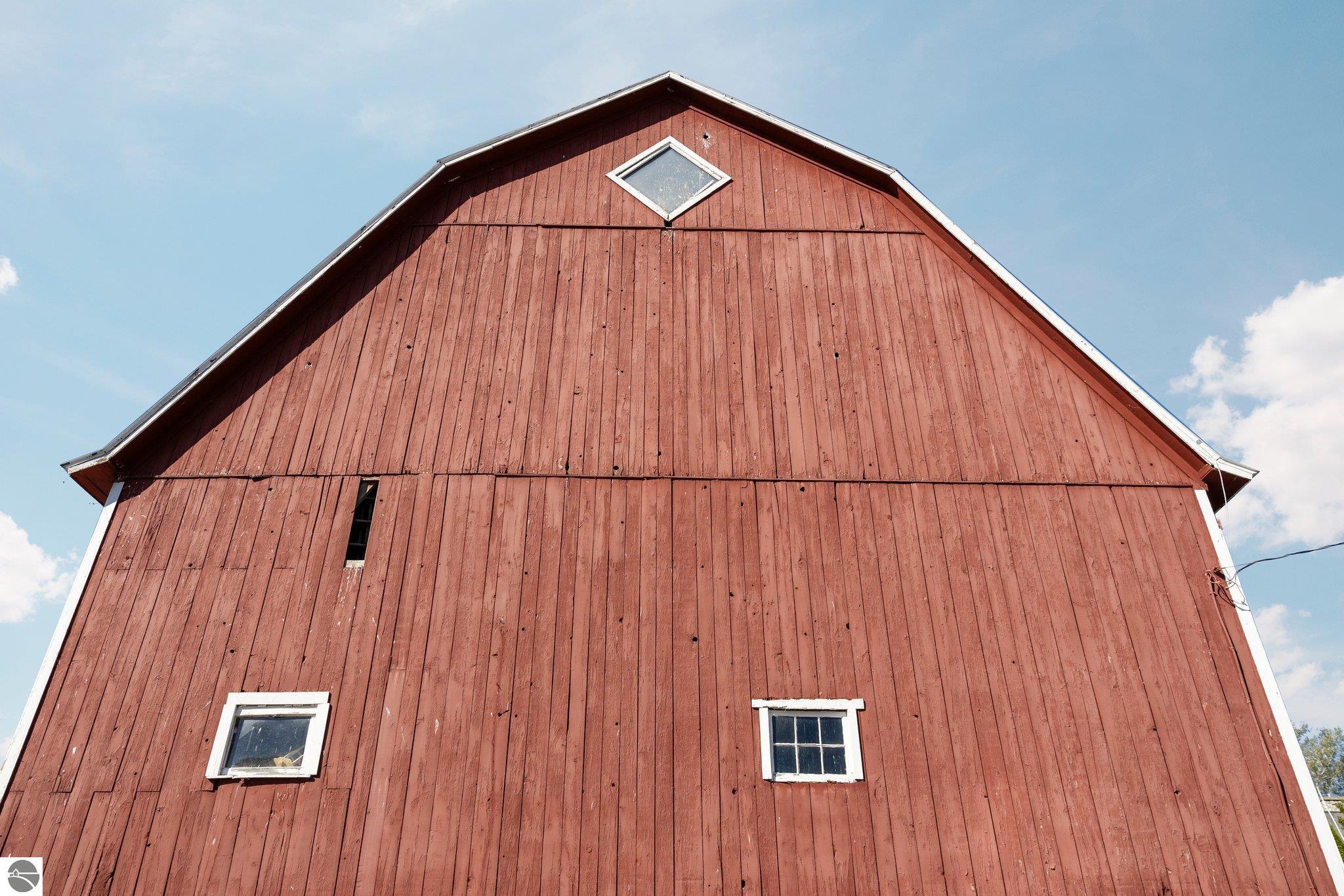 Traverse City, Michigan, 49686, United States, 4 Bedrooms Bedrooms, ,2 BathroomsBathrooms,Residential,Active,1934796