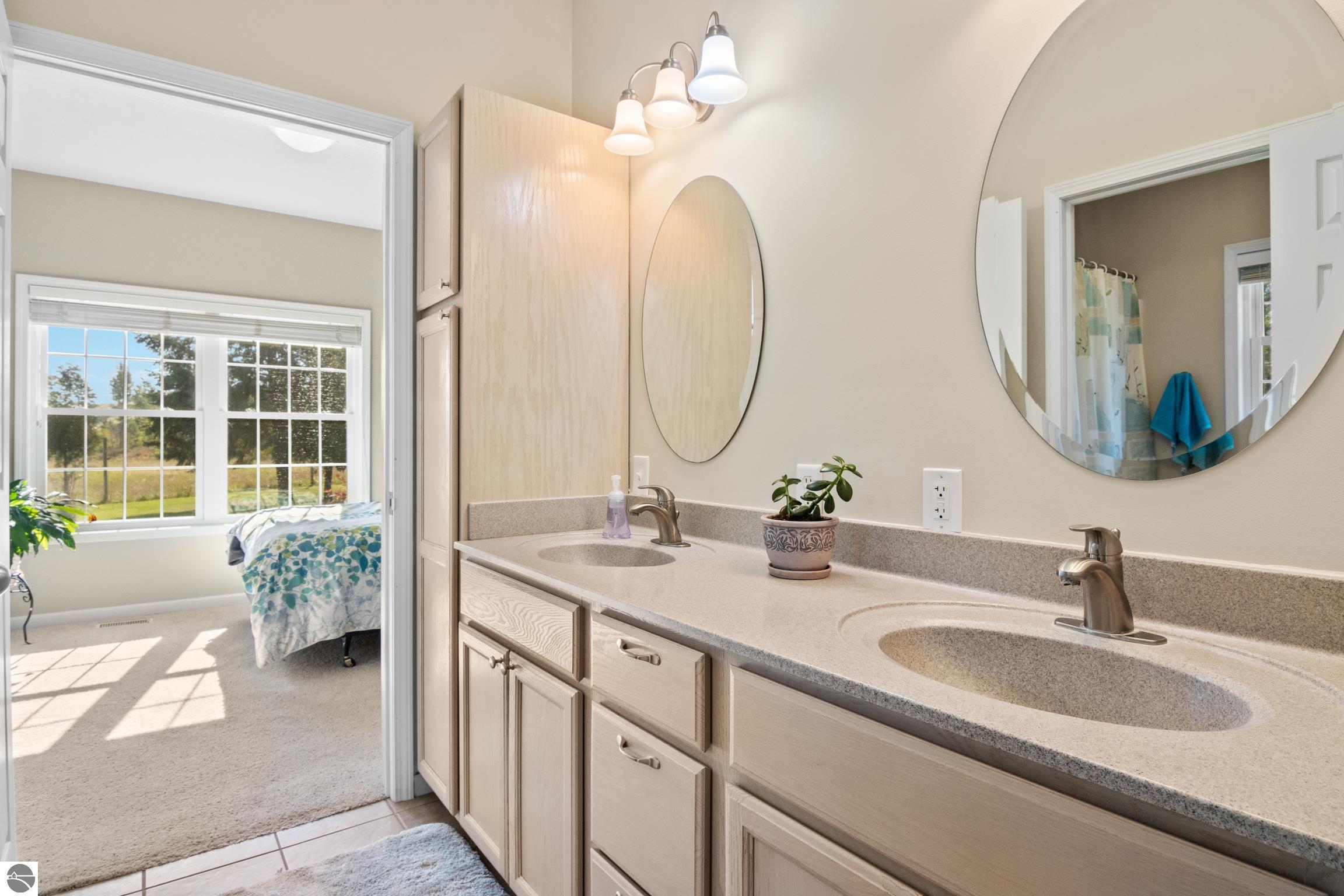 Williamsburg, Michigan, 49690, United States, 3 Bedrooms Bedrooms, ,3 BathroomsBathrooms,Residential,Active,1945241