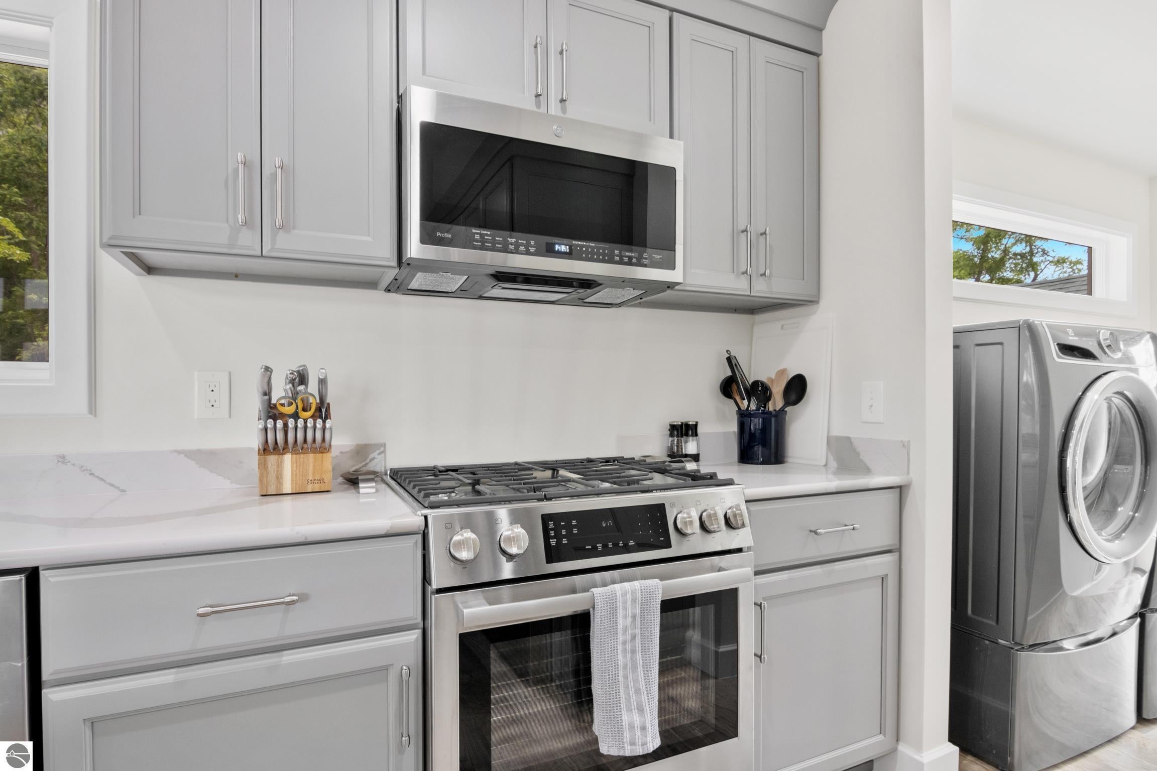 Alden, Michigan, 49612, United States, 4 Bedrooms Bedrooms, ,4 BathroomsBathrooms,Residential,Active,1876862