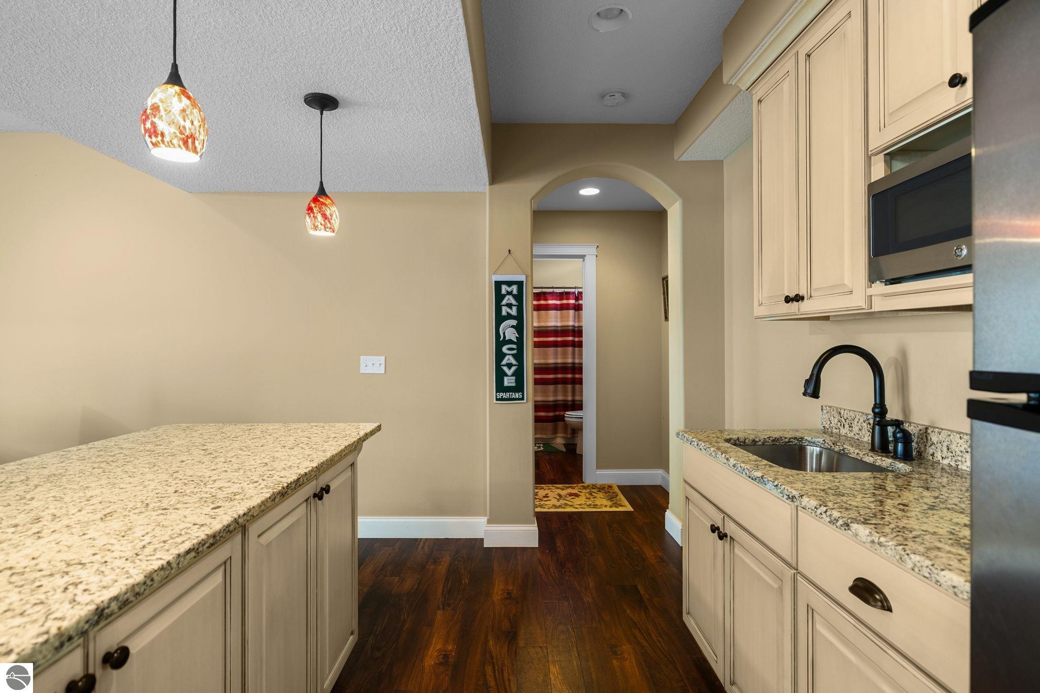 Traverse City, Michigan, 49685, United States, 6 Bedrooms Bedrooms, ,5 BathroomsBathrooms,Residential,Active,2007994