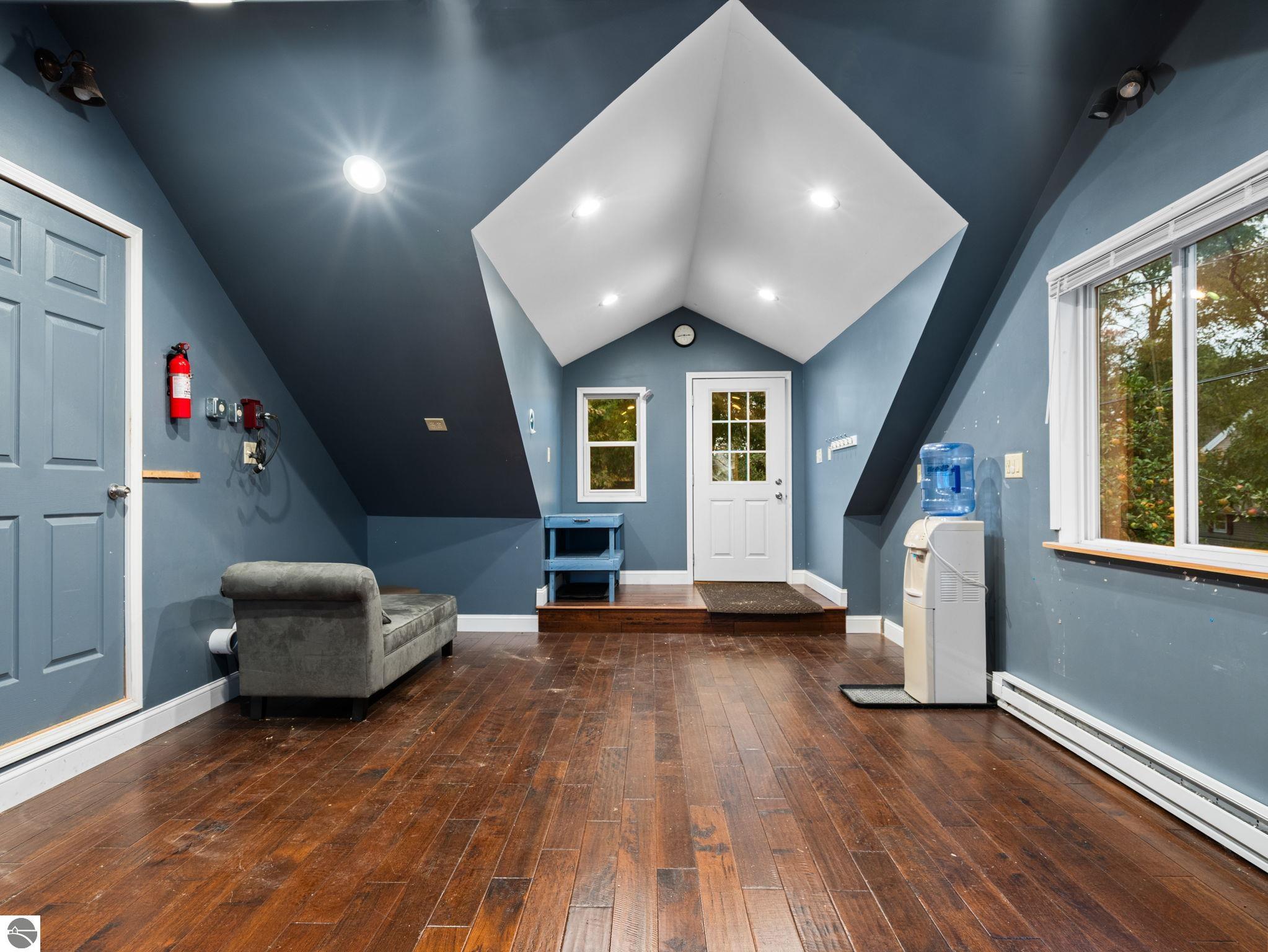 Traverse City, Michigan, 49686, United States, 4 Bedrooms Bedrooms, ,4 BathroomsBathrooms,Residential,Active,1990613