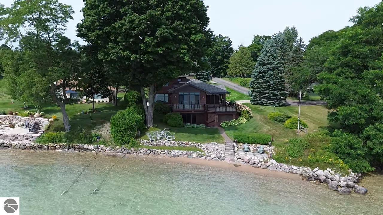 Kewadin, Michigan, 49648, United States, 5 Bedrooms Bedrooms, ,6 BathroomsBathrooms,Residential,Active,1914924