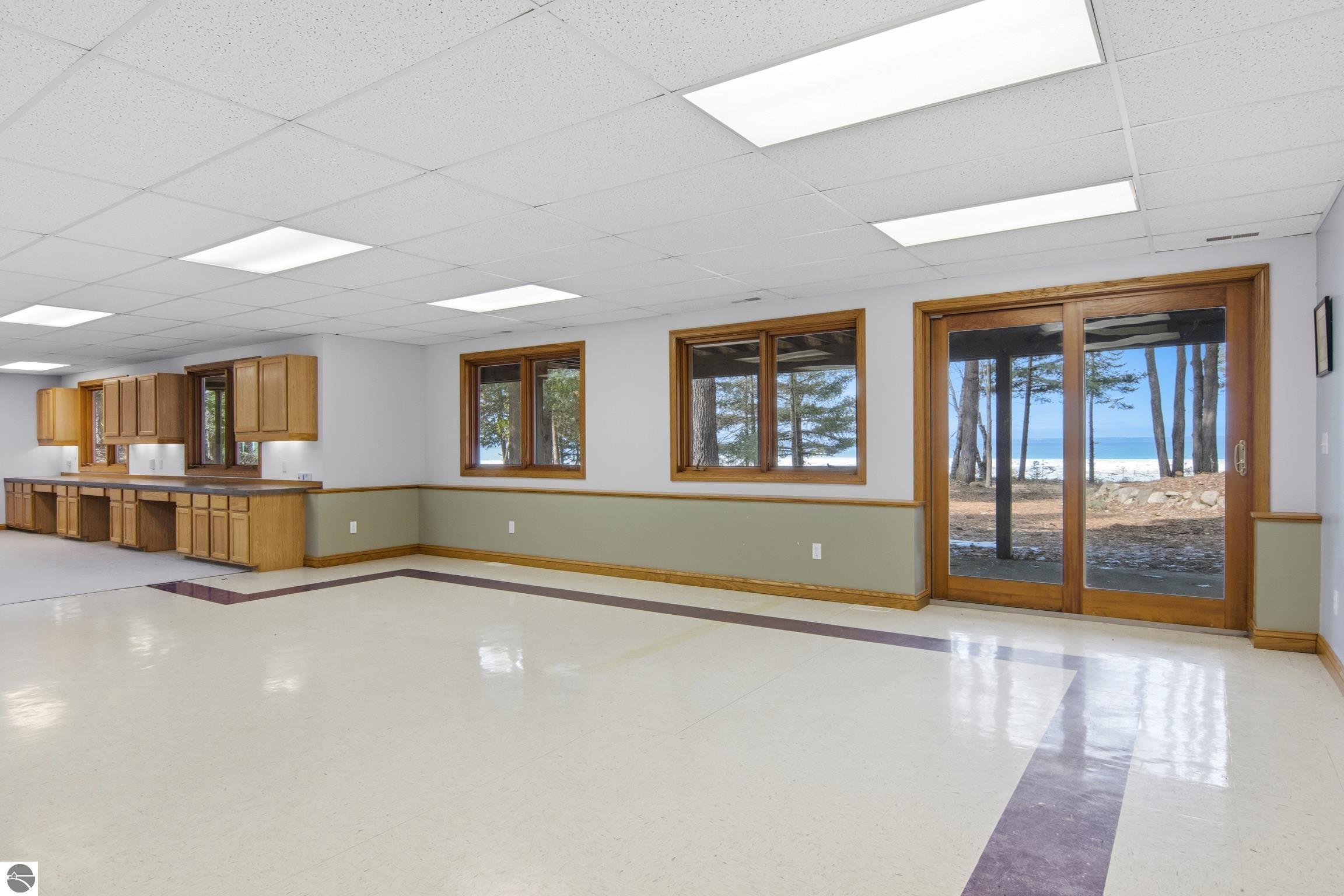 Kewadin, Michigan, 49648, United States, 5 Bedrooms Bedrooms, ,6 BathroomsBathrooms,Residential,Active,2032911