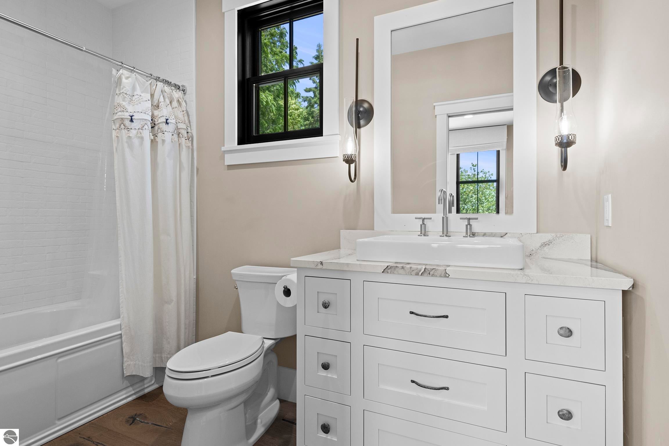 Central Lake, Michigan, 49622, United States, 3 Bedrooms Bedrooms, ,4 BathroomsBathrooms,Residential,Active,1871658