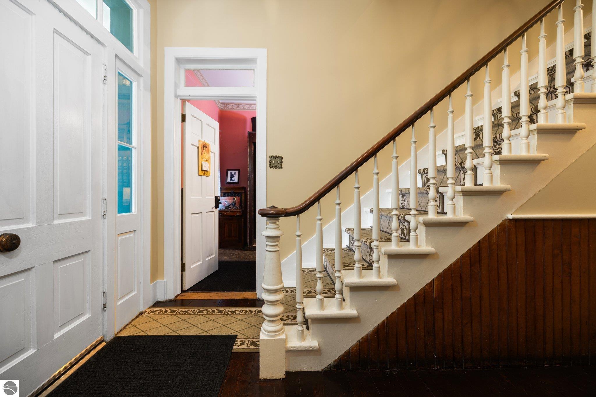 Traverse City, Michigan, 49686, United States, 11 Bedrooms Bedrooms, ,12 BathroomsBathrooms,Residential,Active,1871584