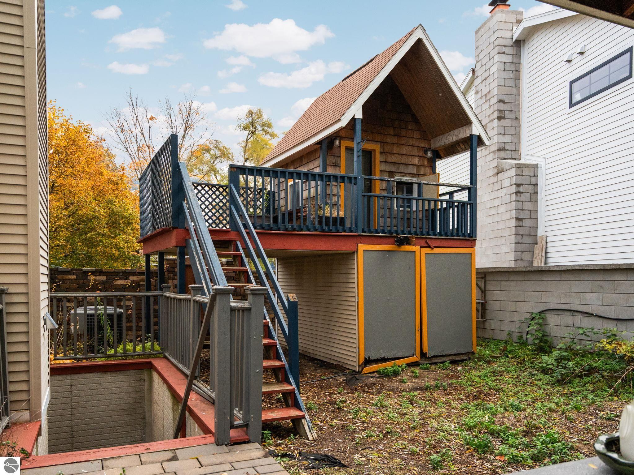 Traverse City, Michigan, 49686, United States, 4 Bedrooms Bedrooms, ,4 BathroomsBathrooms,Residential,Active,1990613