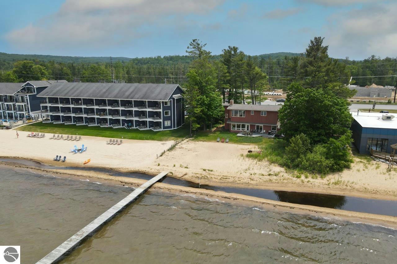 Traverse City, Michigan, 49686, United States, ,4 BathroomsBathrooms,Residential,Active,1769865