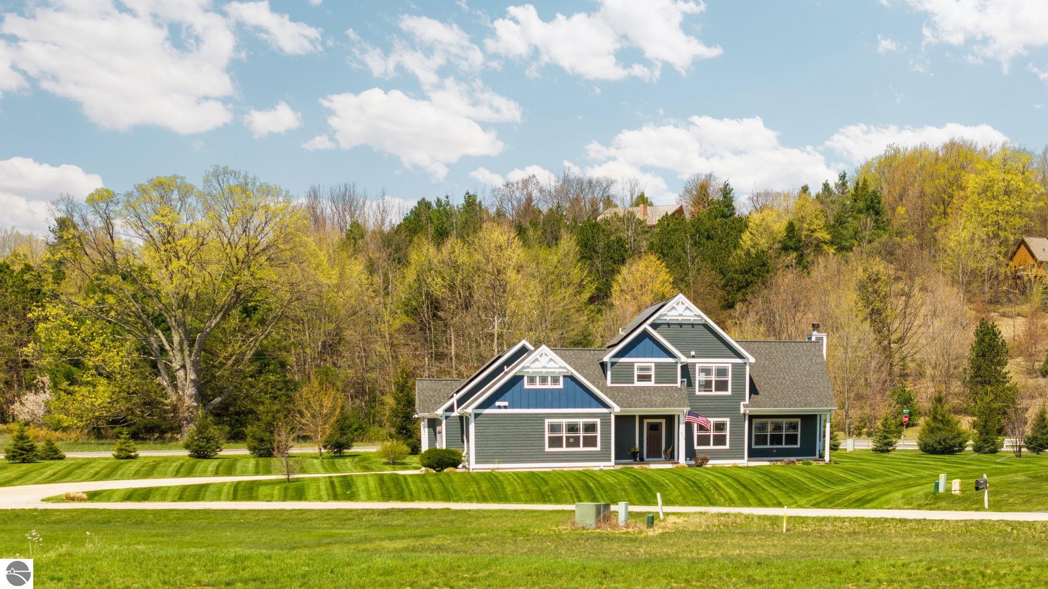 Traverse City, Michigan, 49686, United States, 4 Bedrooms Bedrooms, ,3 BathroomsBathrooms,Residential,Active,2045716