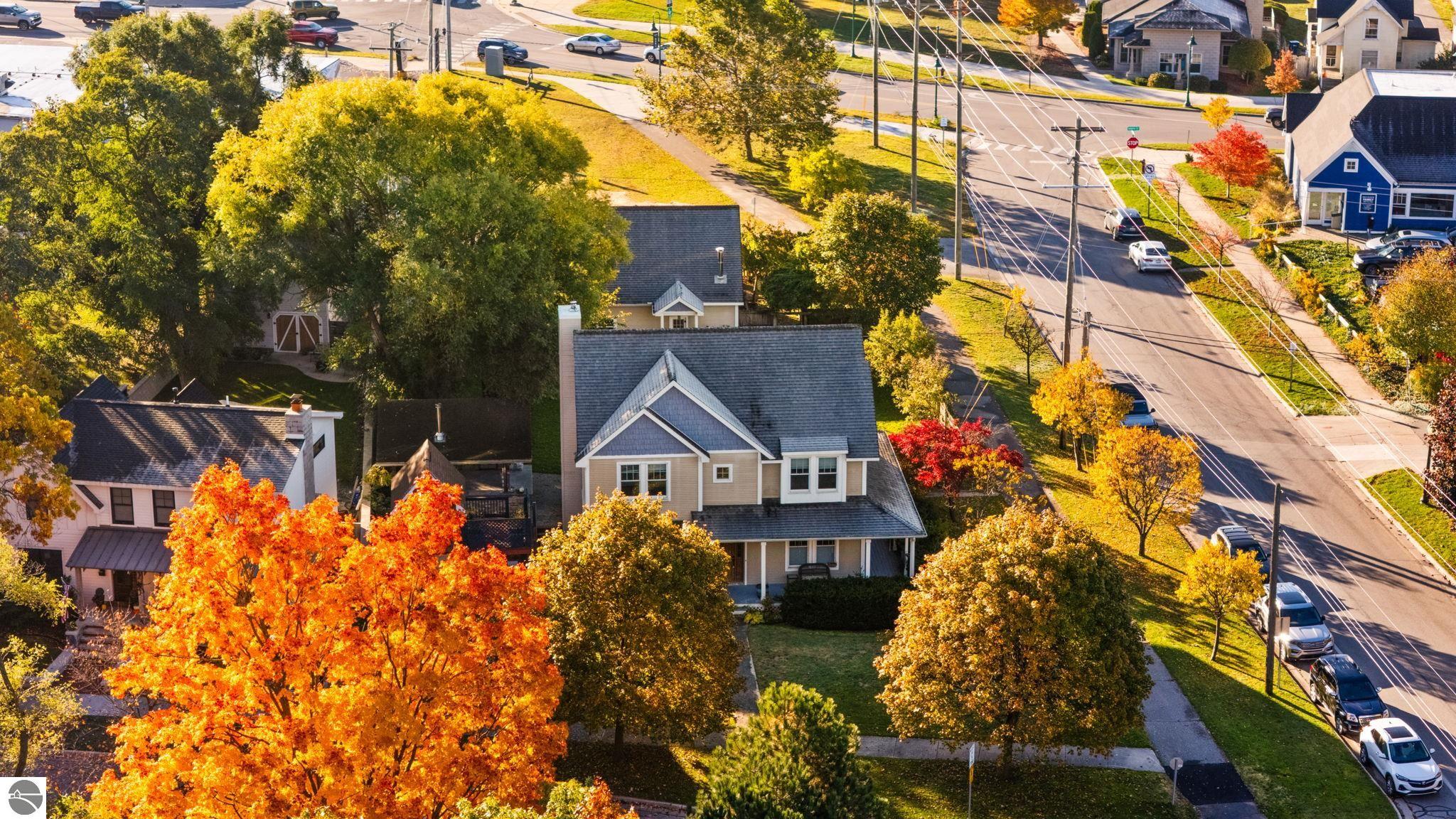 Traverse City, Michigan, 49686, United States, 4 Bedrooms Bedrooms, ,4 BathroomsBathrooms,Residential,Active,1990613