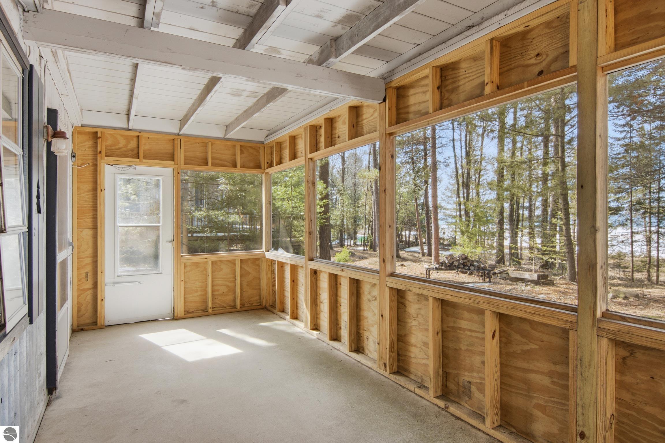 Kewadin, Michigan, 49648, United States, 5 Bedrooms Bedrooms, ,6 BathroomsBathrooms,Residential,Active,2032911