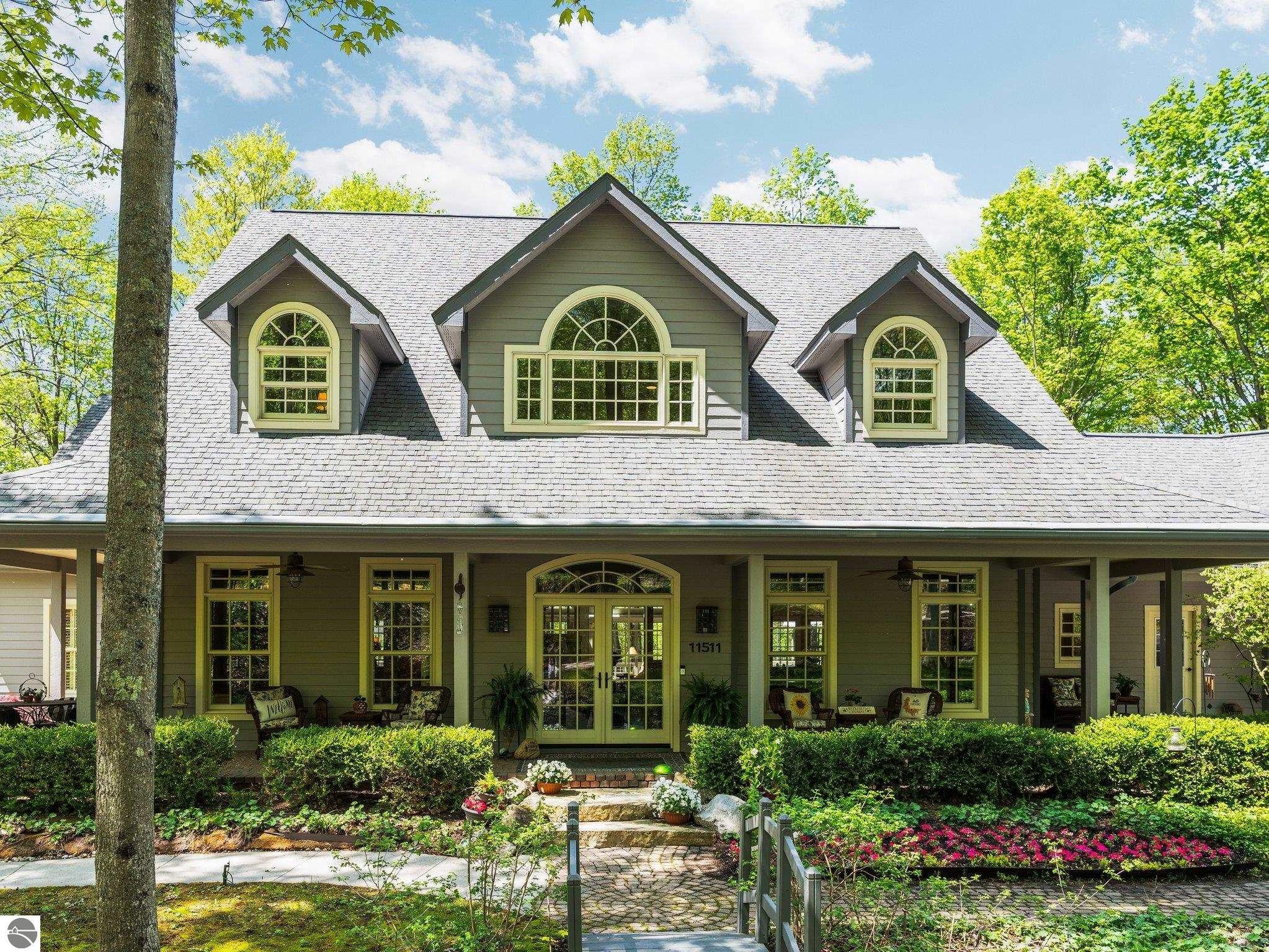 Thompsonville, Michigan, 49683, United States, 5 Bedrooms Bedrooms, ,6 BathroomsBathrooms,Residential,Active,1820794