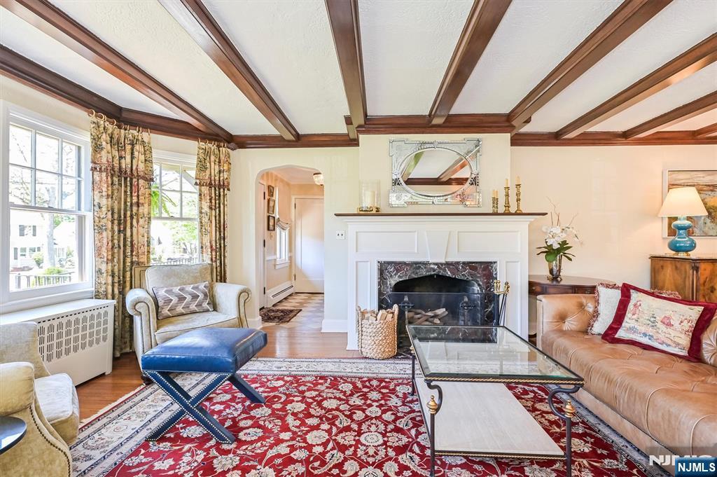 Glen Rock, New Jersey, 07452, United States, 5 Bedrooms Bedrooms, ,6 BathroomsBathrooms,Residential,Active,2042645