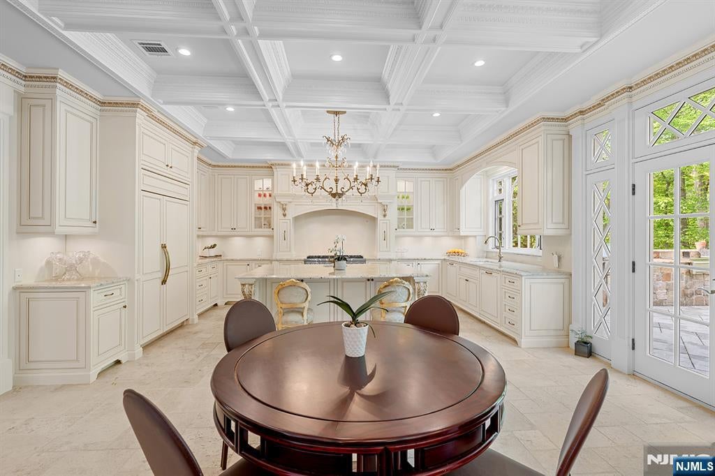 Upper Saddle River, New Jersey, 07458, United States, 6 Bedrooms Bedrooms, ,7 BathroomsBathrooms,Residential,Active,2045761