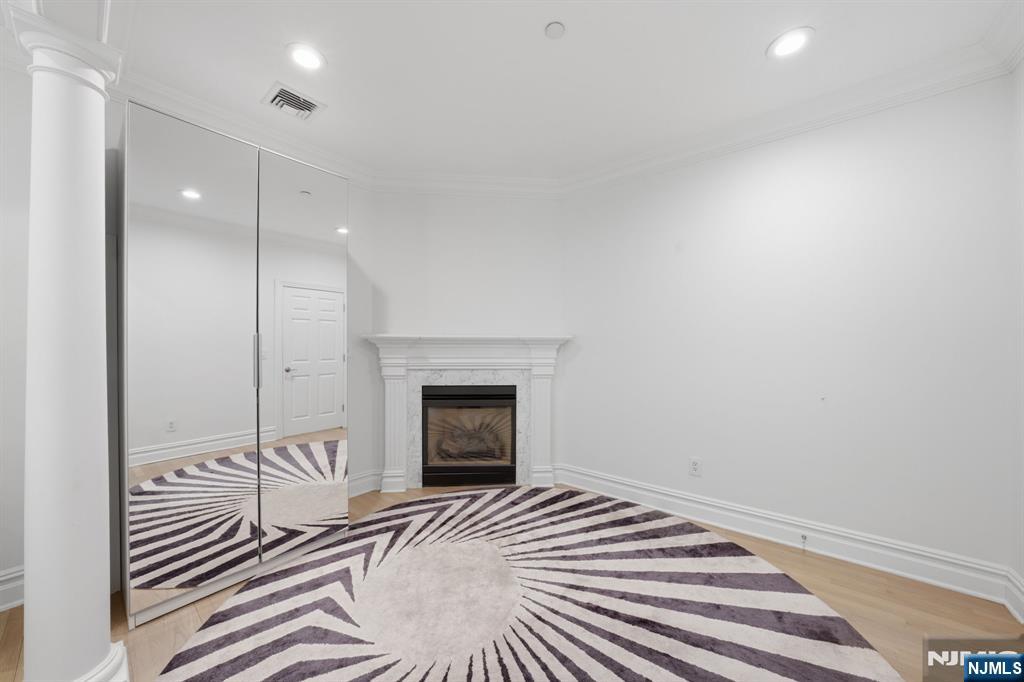 Tenafly, New Jersey, 07670, United States, 4 Bedrooms Bedrooms, ,5 BathroomsBathrooms,Residential,Active,2045606