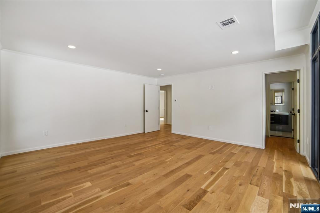 Par-Troy Hills Twp., New Jersey, 07054, United States, 4 Bedrooms Bedrooms, ,4 BathroomsBathrooms,Residential,Active,2021621