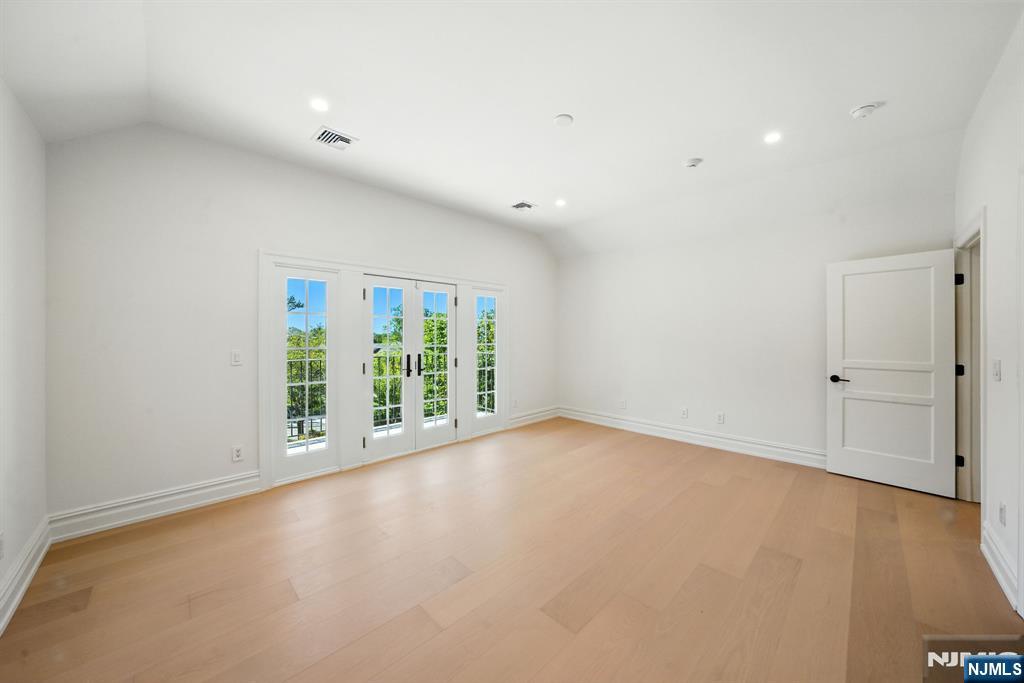 Tenafly, New Jersey, 07670, United States, 6 Bedrooms Bedrooms, ,7 BathroomsBathrooms,Residential,Active,1927680