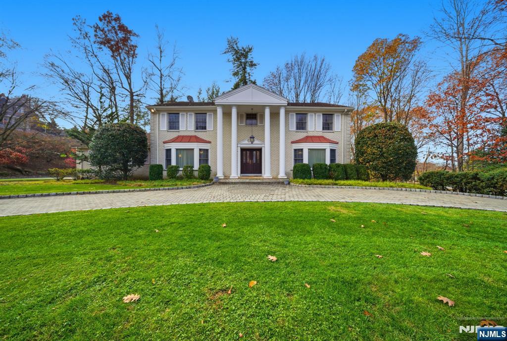 Cresskill, New Jersey, 07626, United States, 5 Bedrooms Bedrooms, ,5 BathroomsBathrooms,Residential,Active,2007619