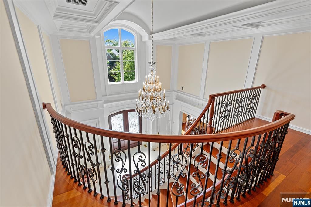 Upper Saddle River, New Jersey, 07458, United States, 6 Bedrooms Bedrooms, ,7 BathroomsBathrooms,Residential,Active,2045761