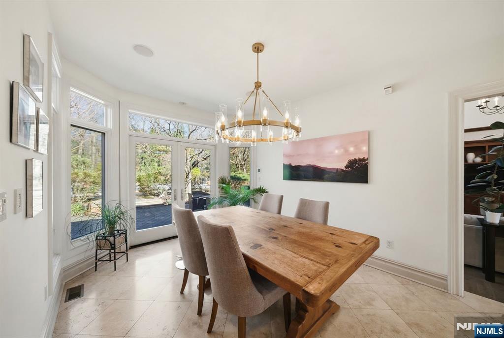 Tenafly, New Jersey, 07670, United States, 6 Bedrooms Bedrooms, ,7 BathroomsBathrooms,Residential,Active,2043827
