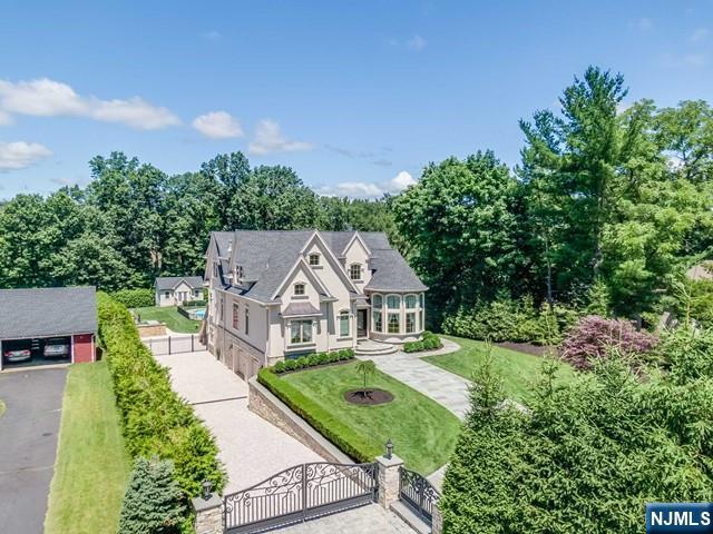 North Caldwell, New Jersey, 07006, United States, 3 Bedrooms Bedrooms, ,4 BathroomsBathrooms,Residential,Active,2008294