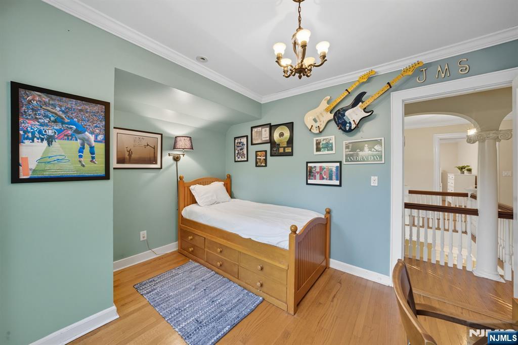 Tenafly, New Jersey, 07670, United States, 6 Bedrooms Bedrooms, ,4 BathroomsBathrooms,Residential,Active,1945075