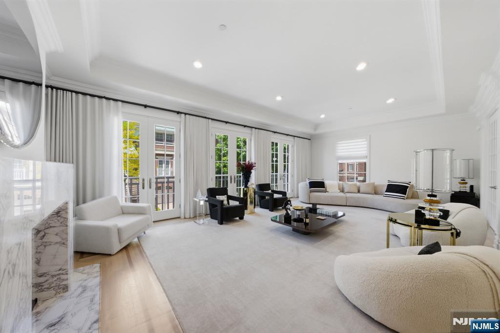 Tenafly, New Jersey, 07670, United States, 4 Bedrooms Bedrooms, ,5 BathroomsBathrooms,Residential,Active,2045606