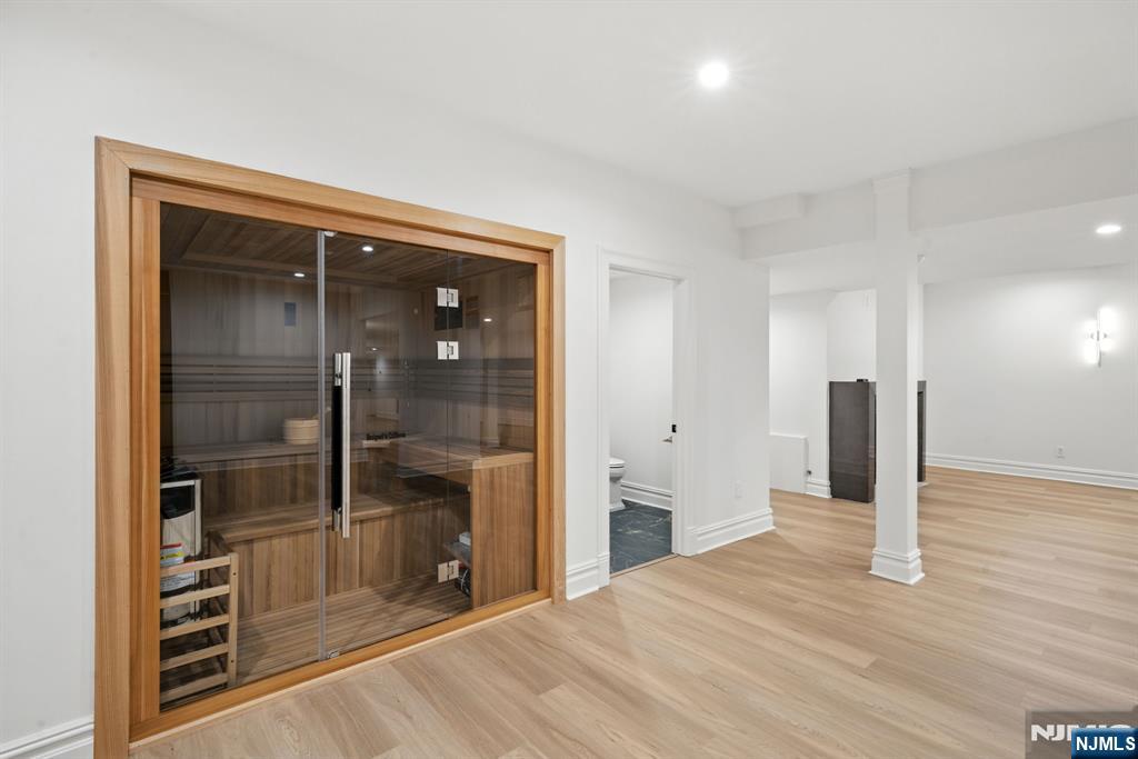 Tenafly, New Jersey, 07670, United States, 6 Bedrooms Bedrooms, ,7 BathroomsBathrooms,Residential,Active,1927680