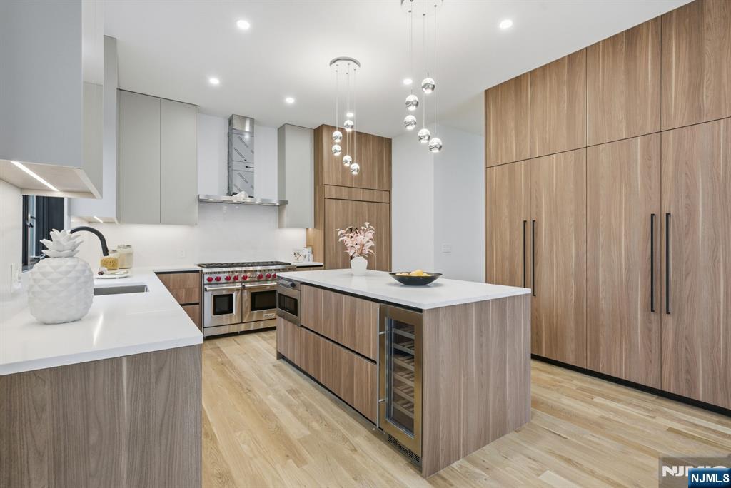 Demarest, New Jersey, 07627, United States, 4 Bedrooms Bedrooms, ,5 BathroomsBathrooms,Residential,Active,2008296