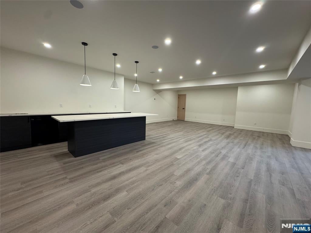 Englewood Cliffs, New Jersey, 07632, United States, 7 Bedrooms Bedrooms, ,8 BathroomsBathrooms,Residential,Active,1952040