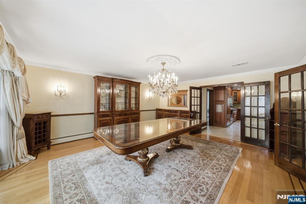 Cresskill, New Jersey, 07626, United States, 5 Bedrooms Bedrooms, ,5 BathroomsBathrooms,Residential,Active,1995264