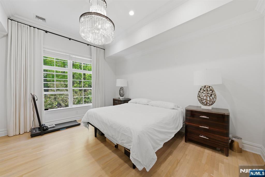 Tenafly, New Jersey, 07670, United States, 4 Bedrooms Bedrooms, ,5 BathroomsBathrooms,Residential,Active,2045606