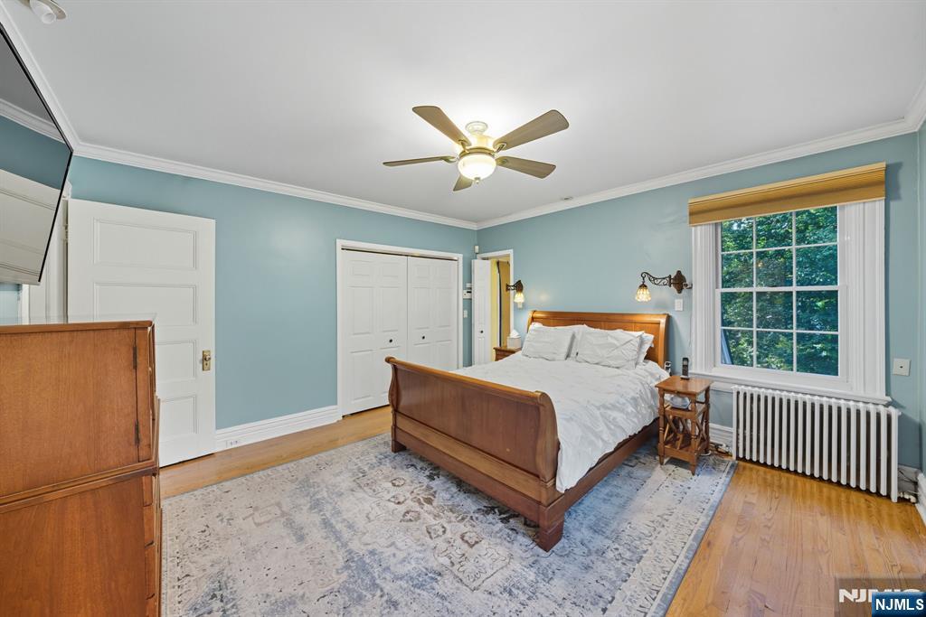 Tenafly, New Jersey, 07670, United States, 6 Bedrooms Bedrooms, ,4 BathroomsBathrooms,Residential,Active,1945075