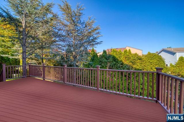 Englewood Cliffs, New Jersey, 07632, United States, 5 Bedrooms Bedrooms, ,5 BathroomsBathrooms,Residential,Active,2051981