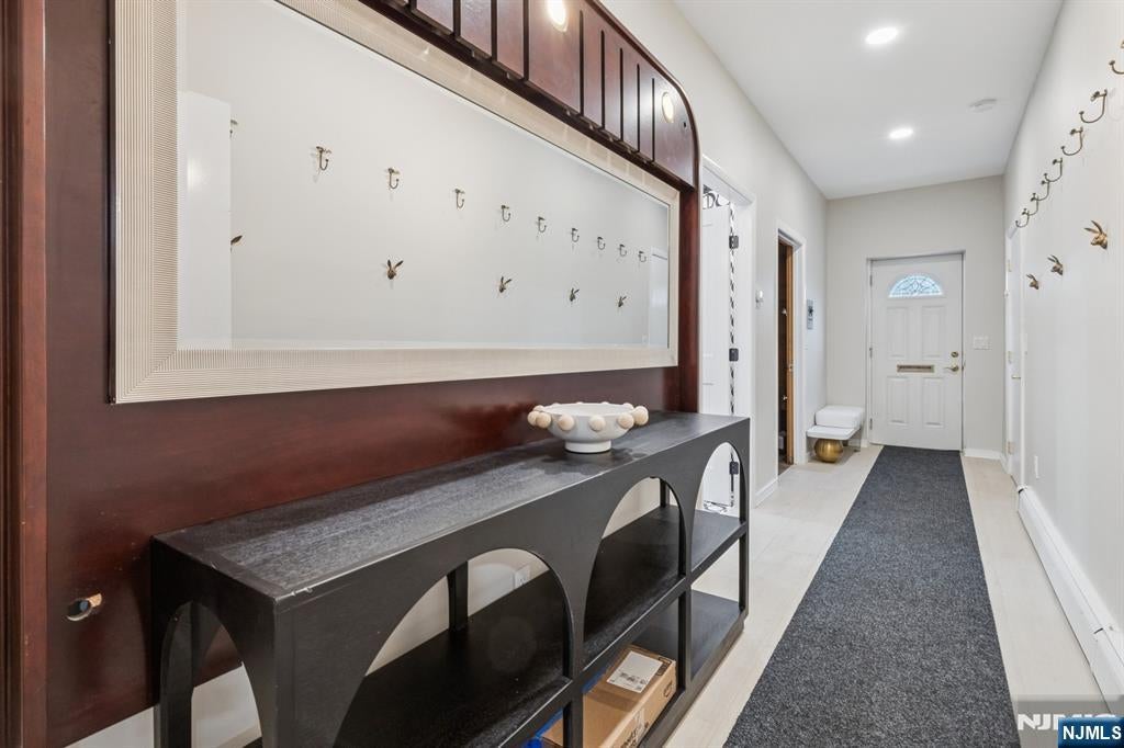 Cresskill, New Jersey, 07626, United States, 8 Bedrooms Bedrooms, ,5 BathroomsBathrooms,Residential,Active,1831840