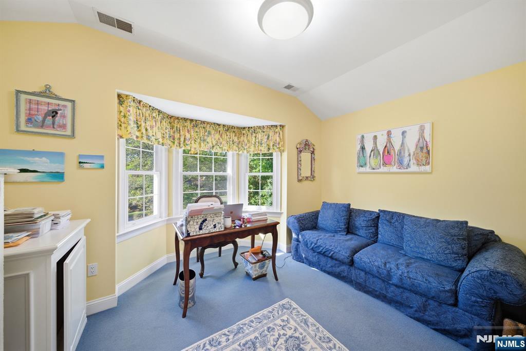 Tenafly, New Jersey, 07670, United States, 5 Bedrooms Bedrooms, ,5 BathroomsBathrooms,Residential,Active,1968424