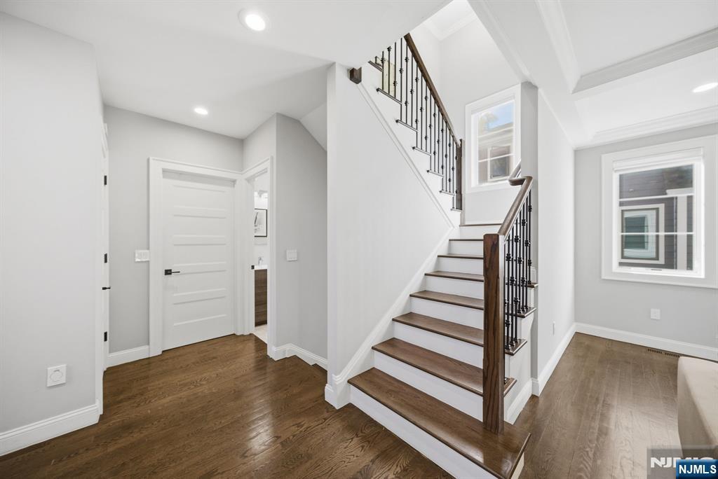 Tenafly, New Jersey, 07670, United States, 5 Bedrooms Bedrooms, ,5 BathroomsBathrooms,Residential,Active,1970990