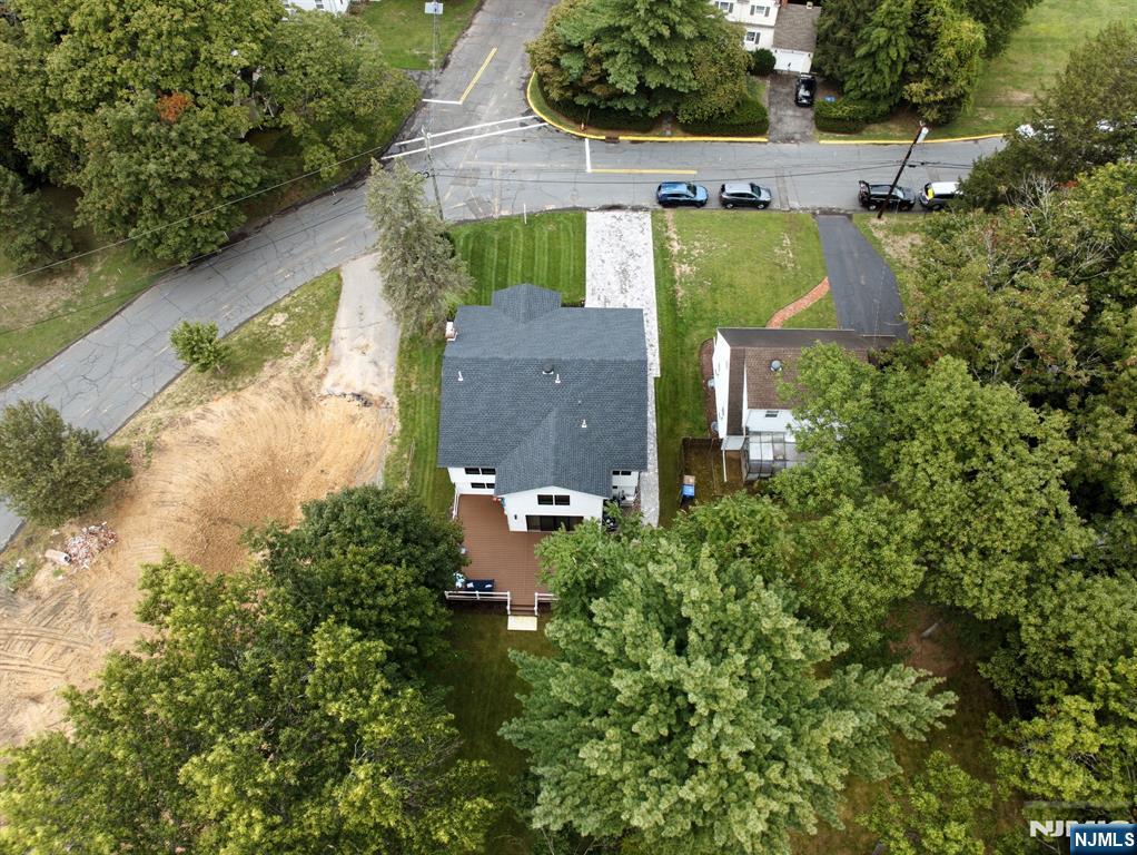 Tenafly, New Jersey, 07670, United States, 5 Bedrooms Bedrooms, ,4 BathroomsBathrooms,Residential,Active,1943831