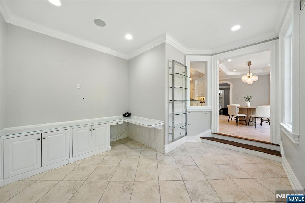 Tenafly, New Jersey, 07670, United States, 7 Bedrooms Bedrooms, ,9 BathroomsBathrooms,Residential,Active,1919077