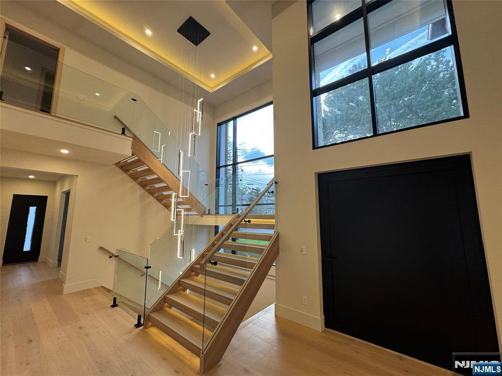 Englewood Cliffs, New Jersey, 07632, United States, 7 Bedrooms Bedrooms, ,8 BathroomsBathrooms,Residential,Active,1952040