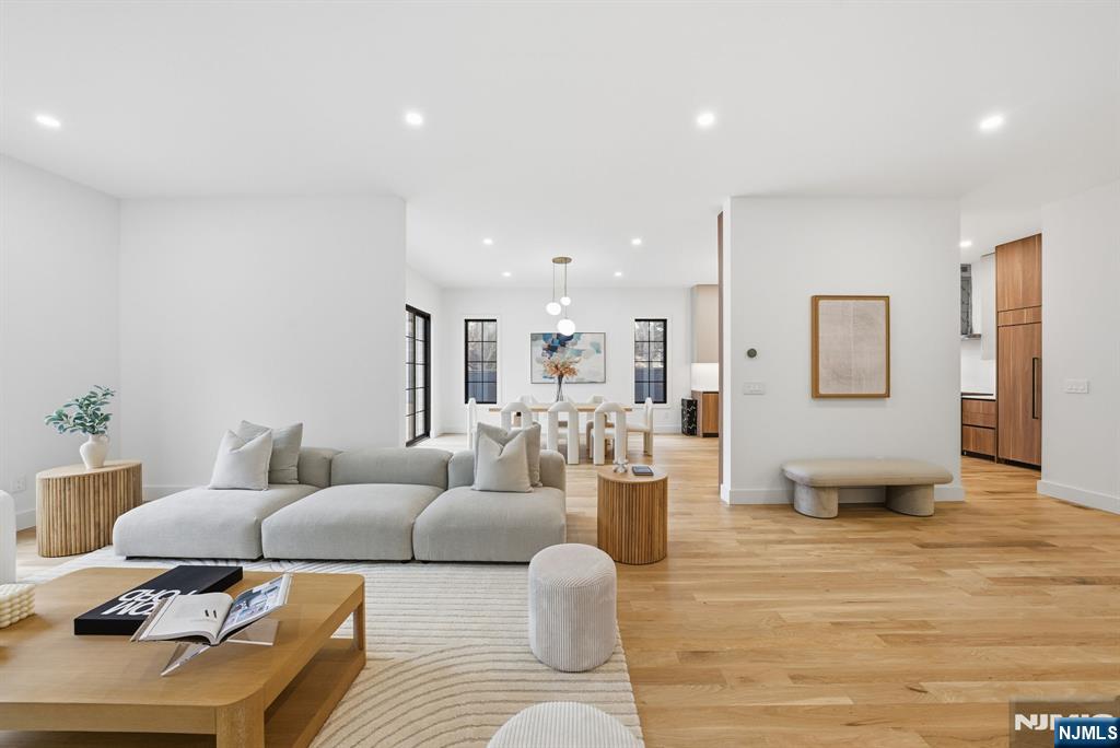 Demarest, New Jersey, 07627, United States, 4 Bedrooms Bedrooms, ,5 BathroomsBathrooms,Residential,Active,2008297