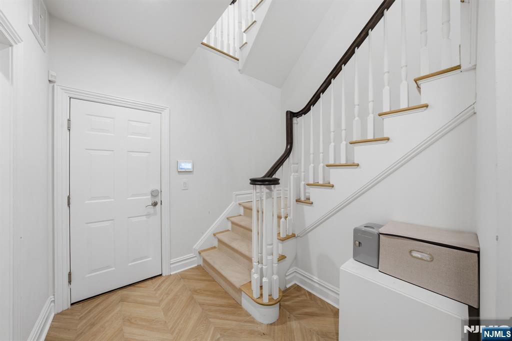 Tenafly, New Jersey, 07670, United States, 4 Bedrooms Bedrooms, ,5 BathroomsBathrooms,Residential,Active,2045606