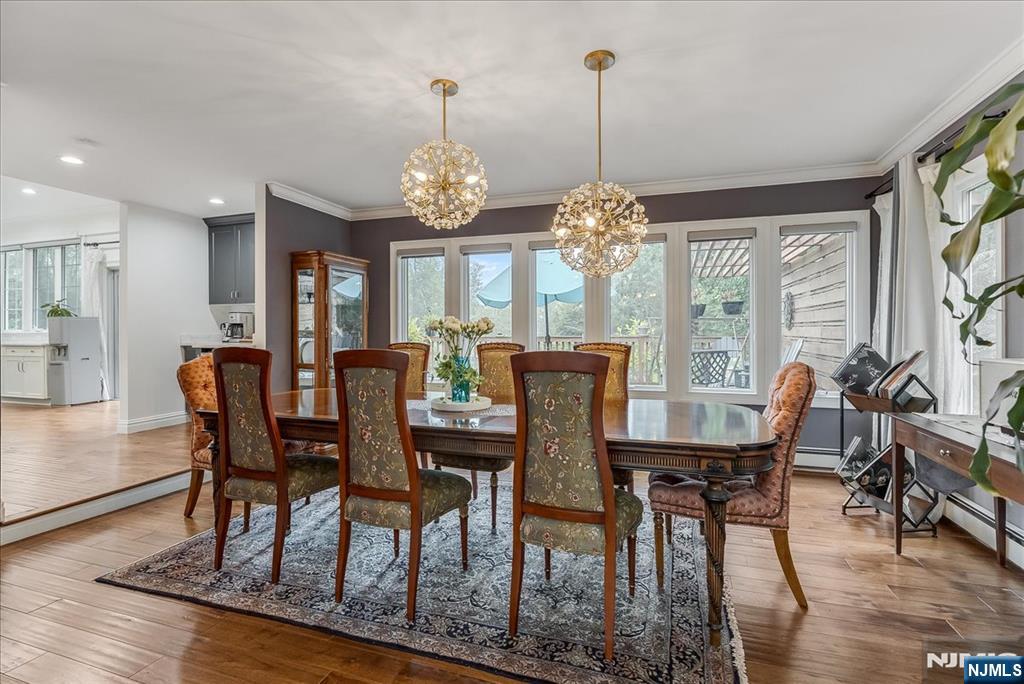 Upper Saddle River, New Jersey, 07458, United States, 4 Bedrooms Bedrooms, ,5 BathroomsBathrooms,Residential,Active,1964462