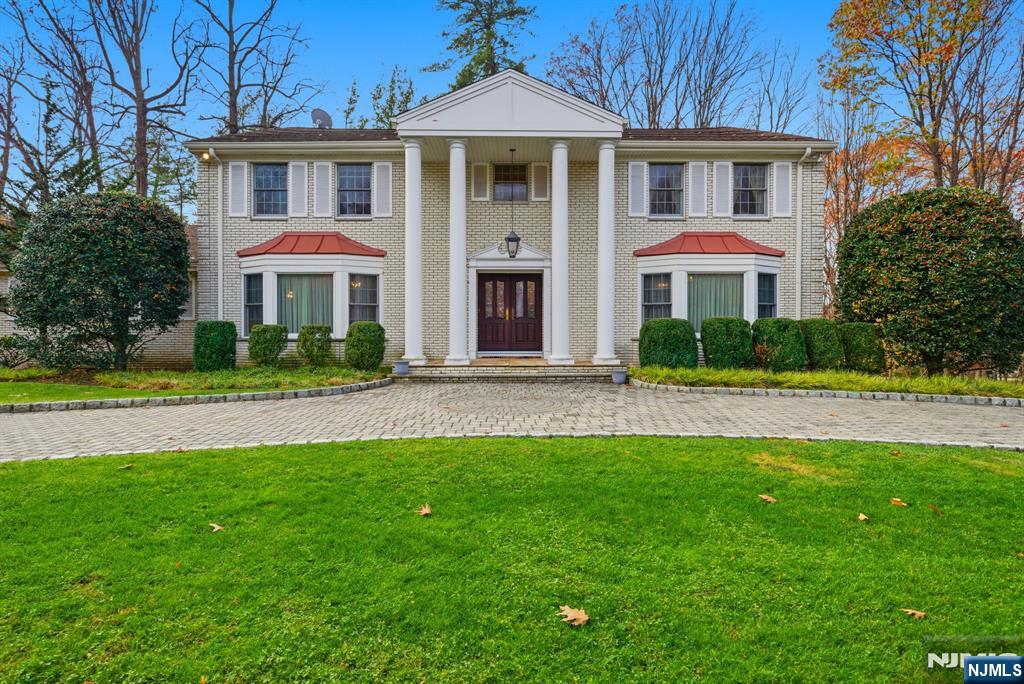 Cresskill, New Jersey, 07626, United States, 5 Bedrooms Bedrooms, ,5 BathroomsBathrooms,Residential,Active,2007619